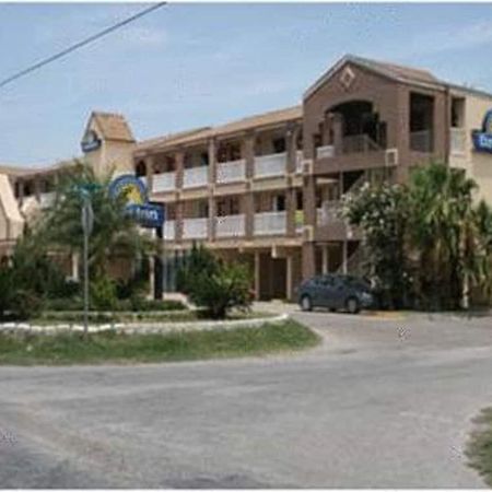 Days Inn By Wyndham Corpus Christi Beach Exterior photo